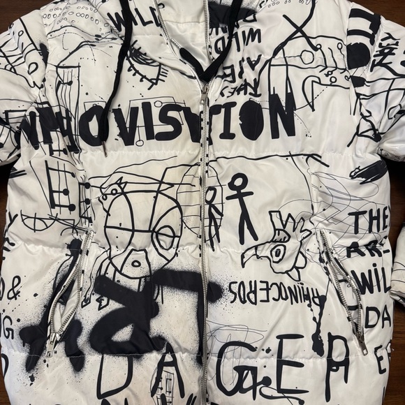 Adika Women’s Graffiti Print Puffer Jacket - White & Black XS - Picture 3 of 14
